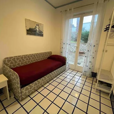 Casamira Capri